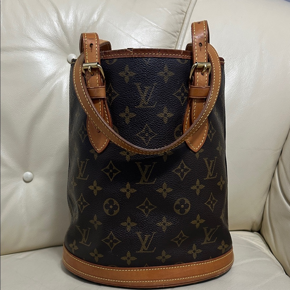 Louis Vuitton || PM Bucket Bag